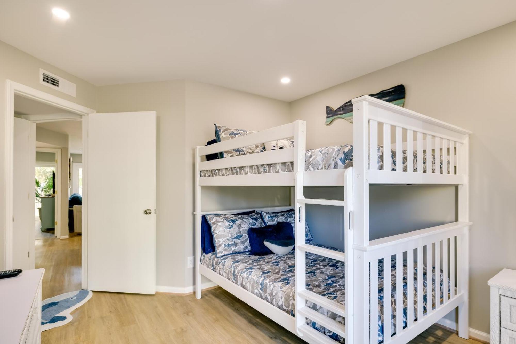 Emerald Isle Condo With Indoor Pool And Beach Access! Екстер'єр фото
